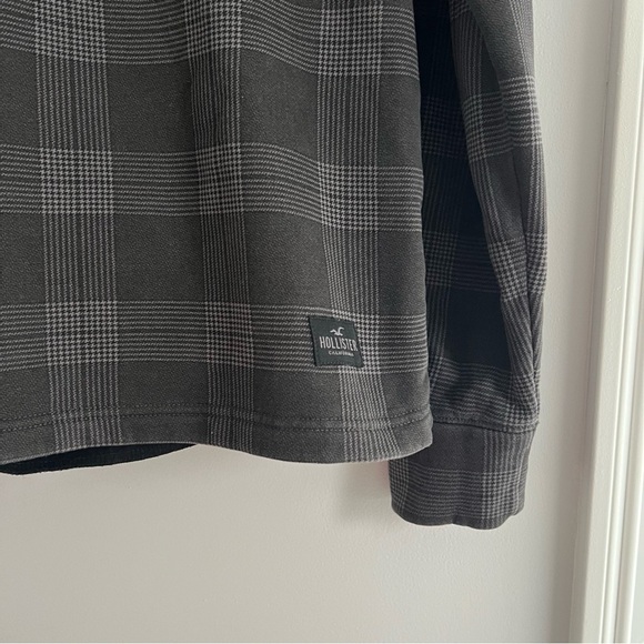 Hollister Dark Gray Plaid Hoodie - Picture 6 of 6
